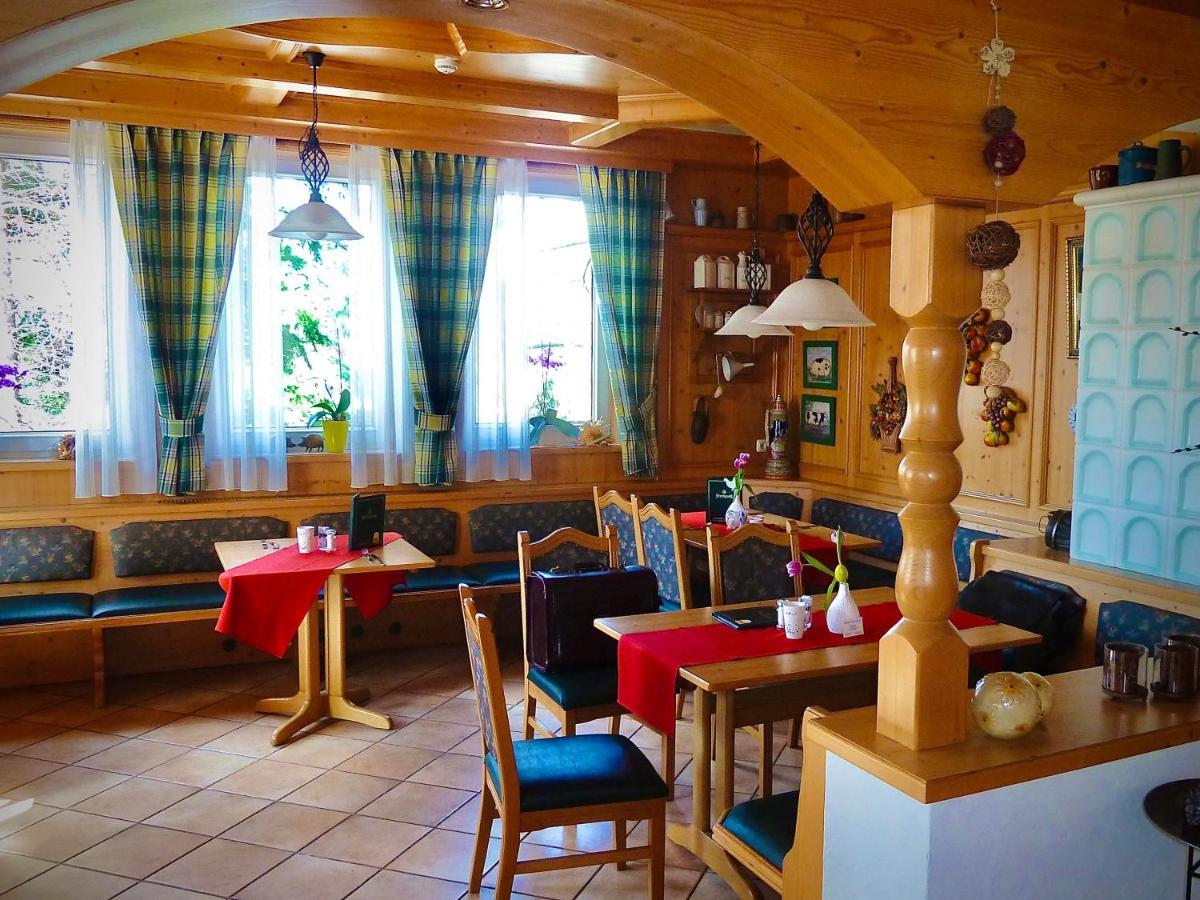 Meister BÄR HOTEL Wettiner Hof Glauchau Exterior foto